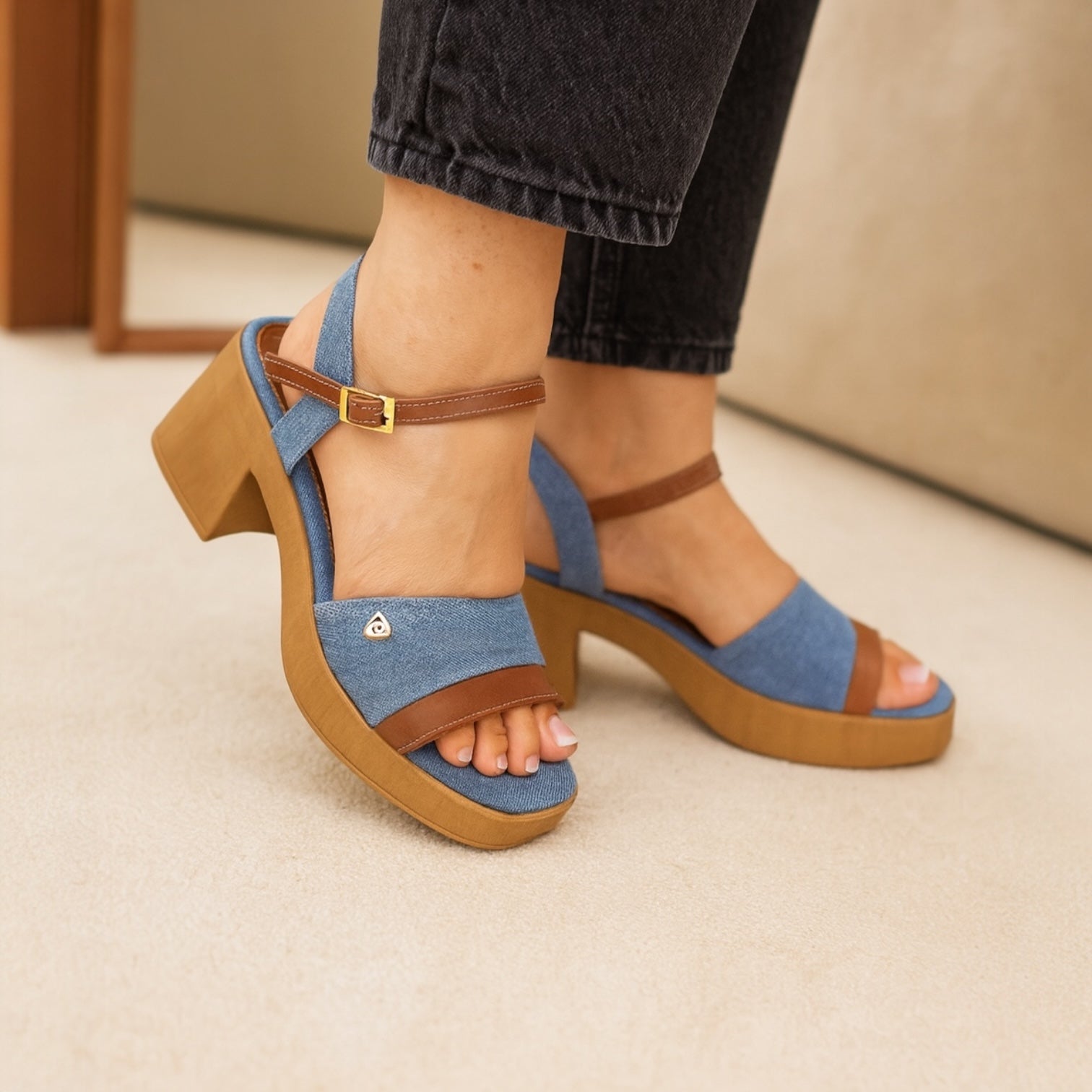 Yava 24828 | Sandalia de tacón mezclilla/camel