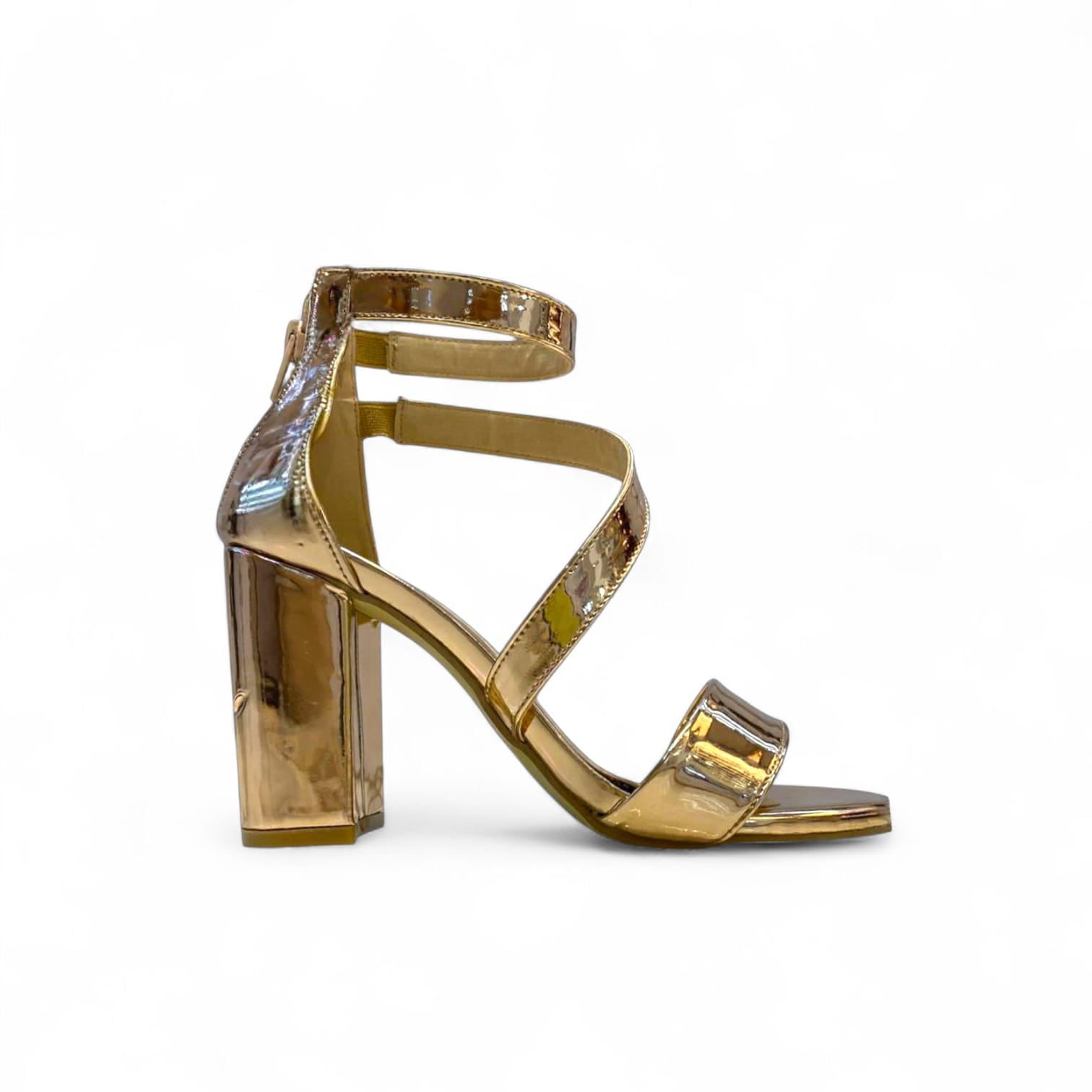 Martha Dorado – Calzado Original Go2 Footwear